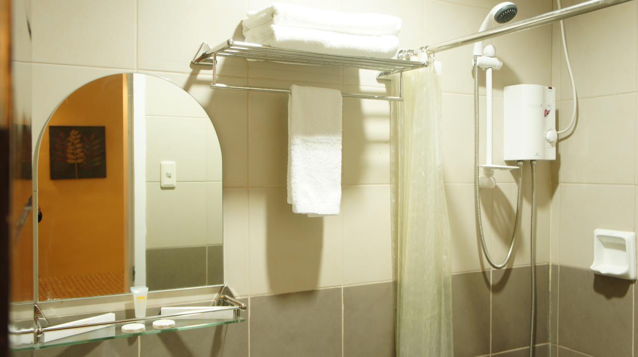 Urbantel Hotel Lucena Eksteriør bilde